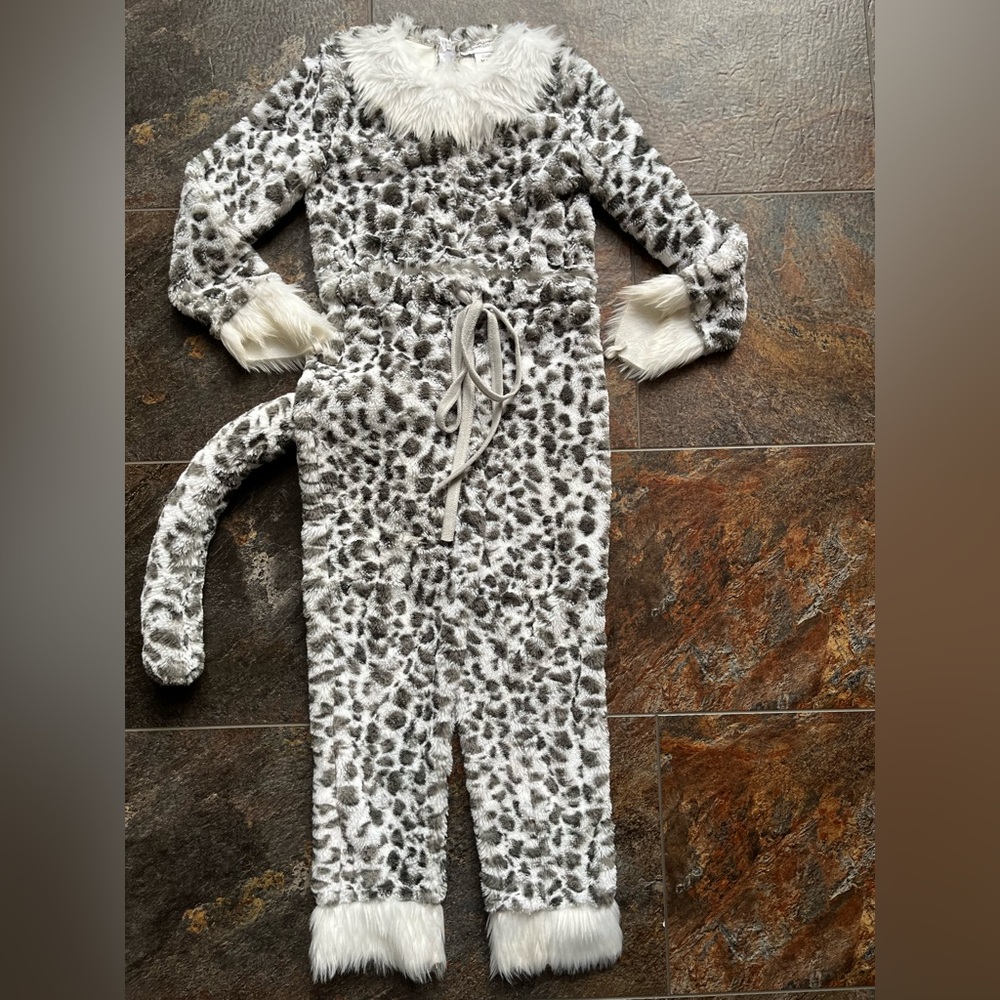 Snow leopard one piece costume. Gray, white black. Child size medium(8-10)